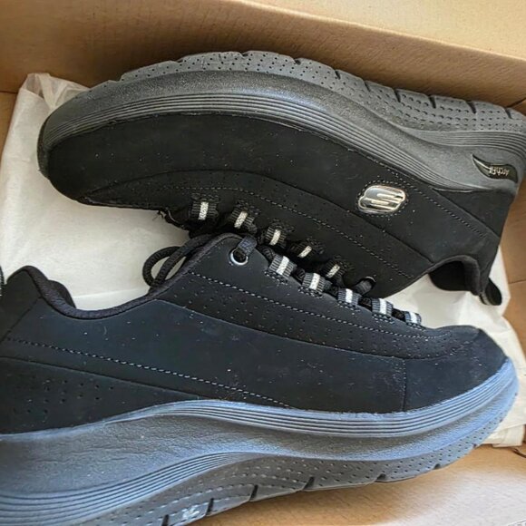 Women's Arch Fit 2.0 Sneaker - Size 8 LIKE NEW! - Picture 3 of 6